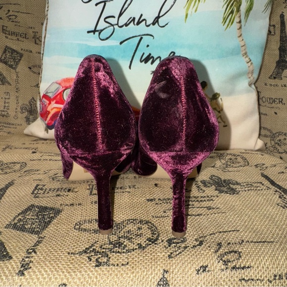 Draper James Ruby Mary Jane Pump In Red Wine Velvet Size 8.5 - Picture 8 of 12